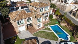 Xalet a Torremuelle. Villa estilo andaluz en benalmadena costa