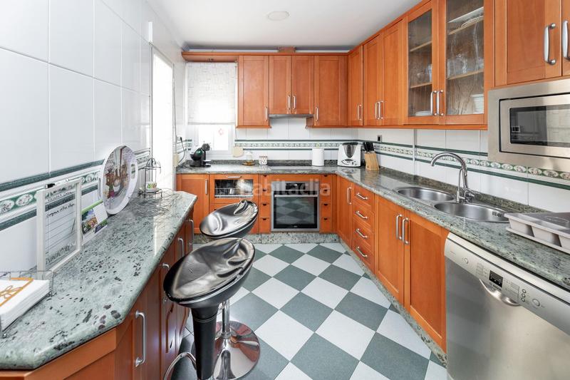 Foto 0af02c09-bece-4c57-9cc7-b993a3d618bd. Casa adosada adosado con excelente ubicación en San Miguel Armilla