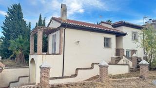 Chalet in Otura. Gran oportunidad chalet en otura