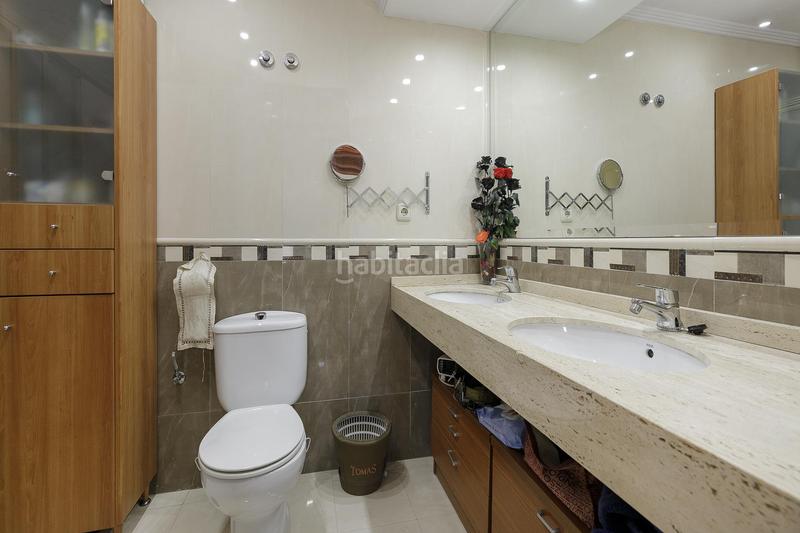 Foto f8b626fa-a8d1-4dbd-9d9d-f01ee90e6255. Casa aparellada amb aparcament piscina a Gójar