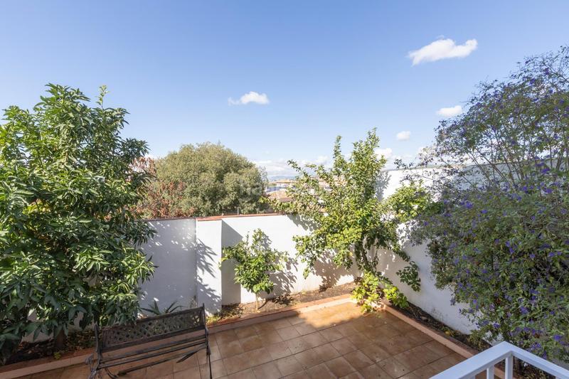 Foto b1f17823-5343-4760-8877-2d31b91e1d54. Casa adossada amb calefacció aparcament a Cájar