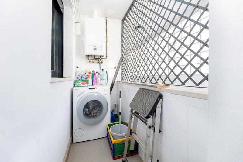 Foto beed3cbc-b6b7-46aa-83ad-47a3b50c2798. Pis amb calefacció aparcament a Barrio de Zaidín Granada