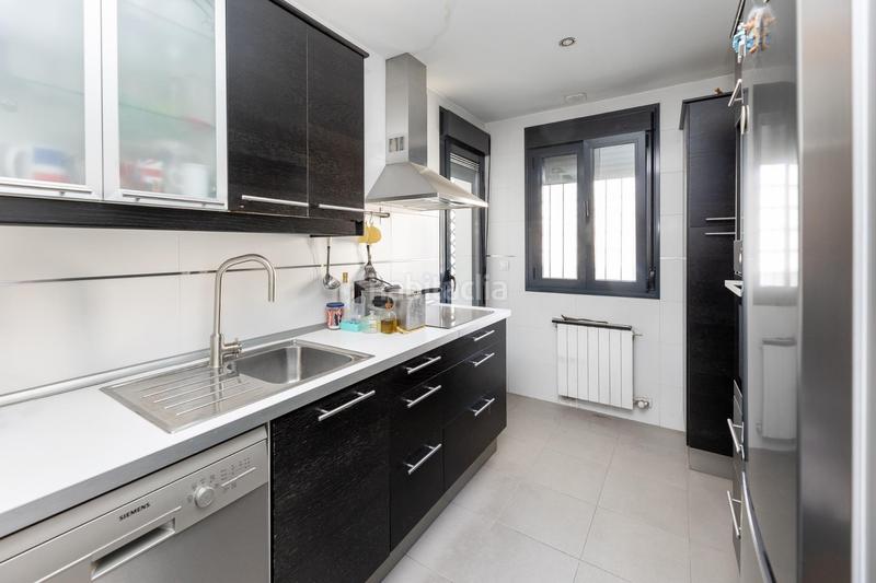 Foto e4860122-0b39-47cd-a068-0e9f41ff3495. Pis amb calefacció aparcament a Barrio de Zaidín Granada