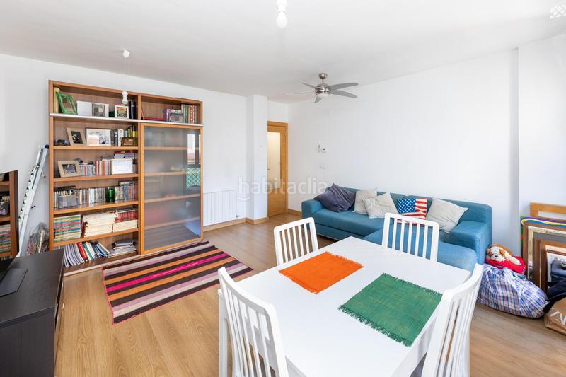 Foto f920b526-fe9d-4ccc-bd7e-6ccae84c416e. Pis amb calefacció aparcament a Barrio de Zaidín Granada