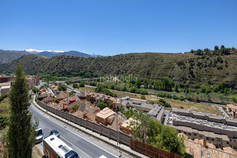 Foto ea437990-d413-4869-8b99-23141652c7f4. Reihenhaus mit heizung parking pool in Crta. De la Sierra Granada