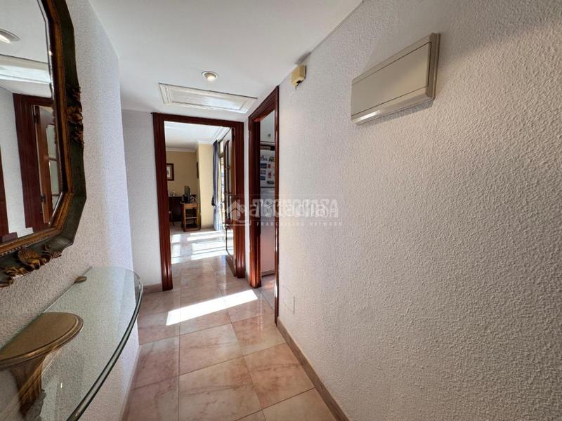 Foto 1d1f7d7d-d231-407c-b4c5-e92de70f9868. Piso  en venta en Puerto Deportivo Fuengirola