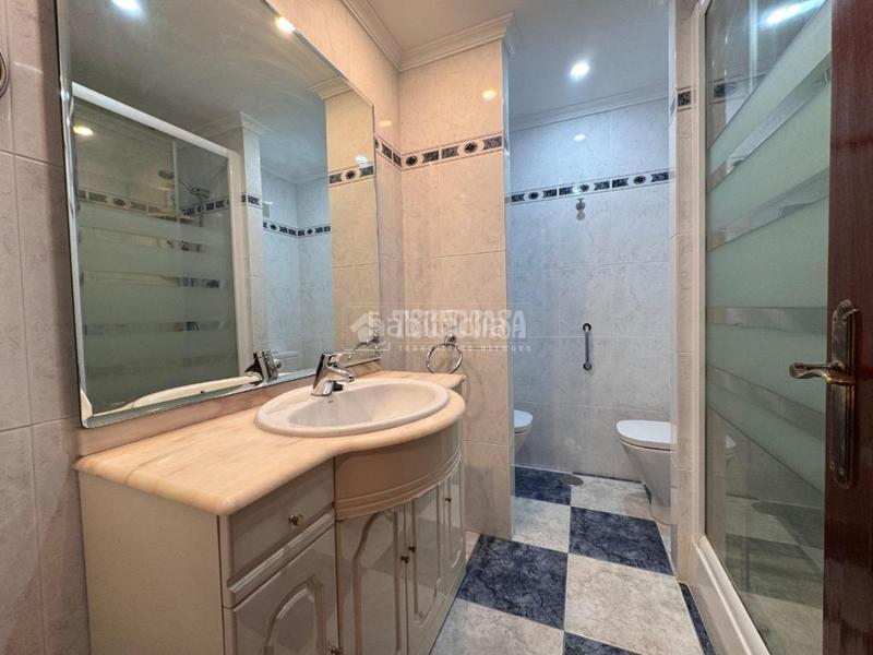 Foto 71167196-09b2-40c1-8fef-440058db3324. Piso  en venta en Puerto Deportivo Fuengirola