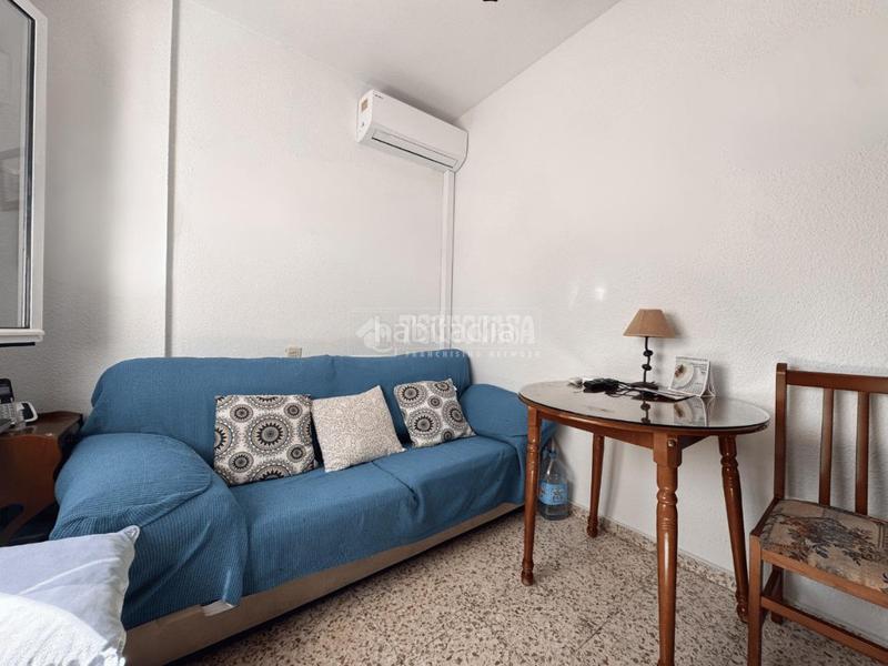 Foto 16d75e07-b546-42a8-b07d-a55904b9f6c3. Pis a Centro ciudad Fuengirola