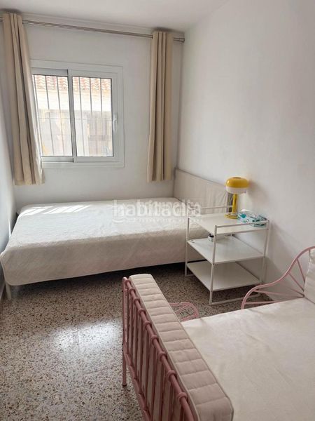 Foto 1399aa10-1cde-48ec-acc0-41f1a4217f03. Casa aparellada amb aparcament a Centro ciudad Fuengirola