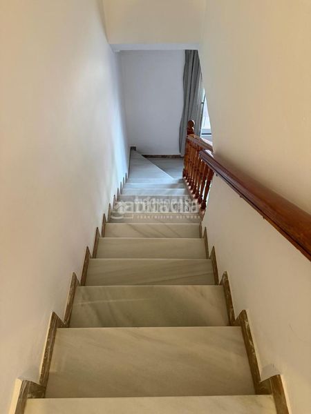 Foto 4b448d07-b39e-4c56-9eee-f9b689b787ff. Casa aparellada amb aparcament a Centro ciudad Fuengirola