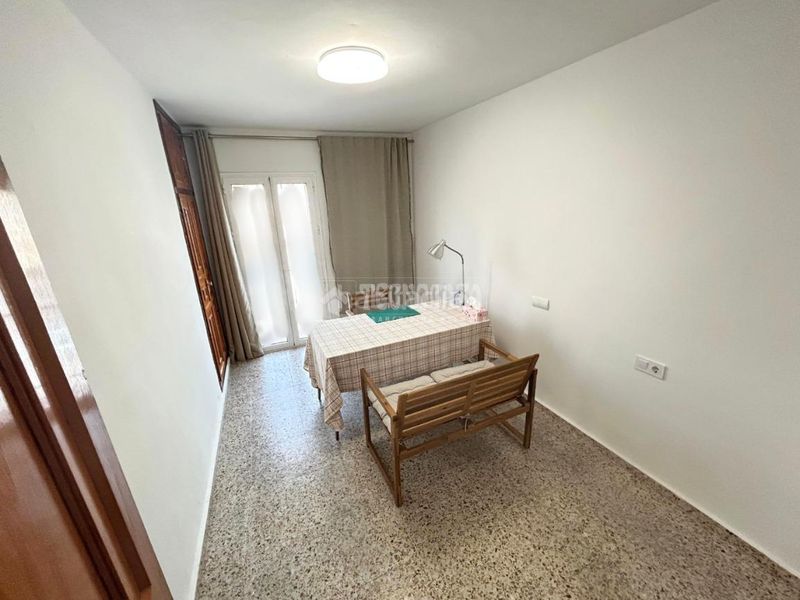 Foto 83778e2d-7dd8-4fbc-95d8-e9e6f64d72fc. Casa aparellada amb aparcament a Centro ciudad Fuengirola