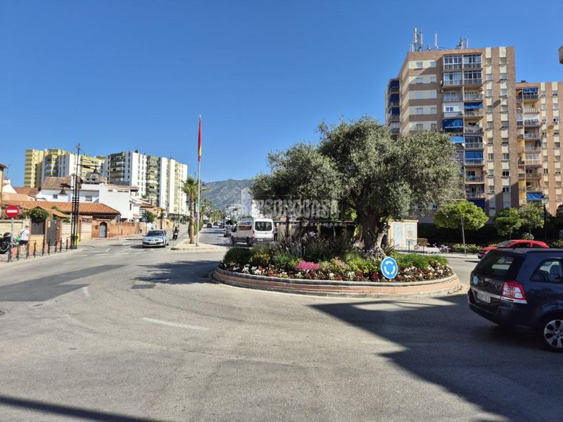 Foto acbcfce5-d2e7-445b-b76c-9a4c6c694417. Casa aparellada amb aparcament a Centro ciudad Fuengirola