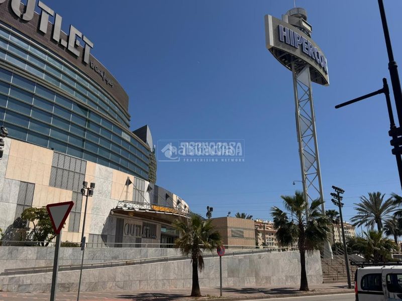 Foto d51551e2-1f76-45b3-81b9-01f717ffffa9. Pis amb aparcament a Centro ciudad Fuengirola