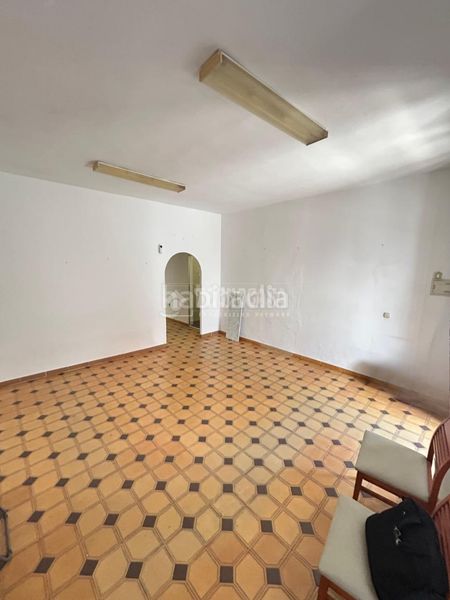 Foto e5228ccd-91cf-42b6-84e6-e8a6edf55a39. Local comercial  en venta en Centro Mijas