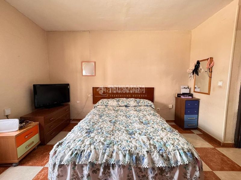 Foto 01c306dd-3823-4fd2-8903-6dbeddf7f932. Casa amb aparcament a Los Pacos Fuengirola