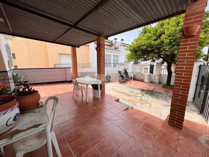 Foto 432ca451-cc8f-4ef7-80dd-286e26b3e20d. Casa amb aparcament a Los Pacos Fuengirola