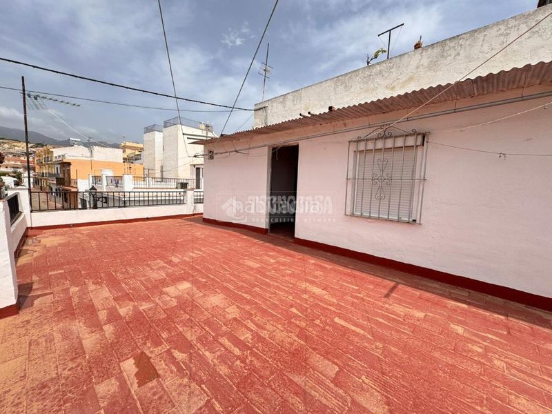 Foto b37ed63e-c63f-4621-82dc-9ce8462cd821. Casa amb aparcament a Los Pacos Fuengirola