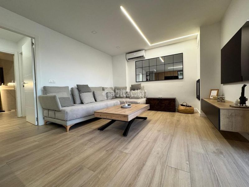 Foto b12eded7-ba0e-4836-a7d3-8ee5a3c273b7. Casa aparellada amb aparcament piscina a Mijas golf Mijas