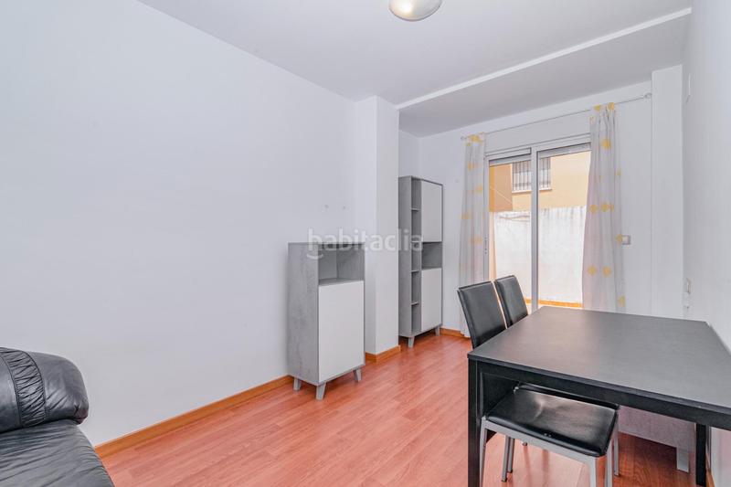 Foto 5611a87b-ae1f-40c1-9503-7a53f7ae4308. Apartament amb aparcament a La Zubia Ciudad Zubia (La)