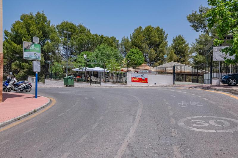 Foto 91d0d6cb-b3f1-4e53-98a0-5d08771ab23c. Apartament amb aparcament a La Zubia Ciudad Zubia (La)