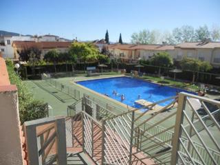 Pis a Gójar. Bonito piso con garaje y piscina a un precio irresistible