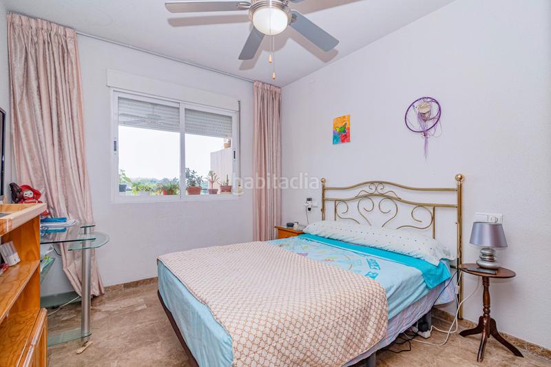 Foto 6578f14b-9f47-492f-be40-41740f6deb80. Piso en calle camino de los ogijares 1 piso en urbanización privada con piscina terraza y vistas despejadas en Zubia (La)