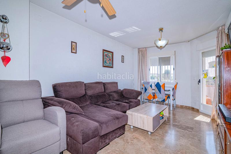 Foto fc09a1b7-17d7-4edf-bfd6-9019d0c8f0ce. Piso en calle camino de los ogijares 1 piso en urbanización privada con piscina terraza y vistas despejadas en Zubia (La)