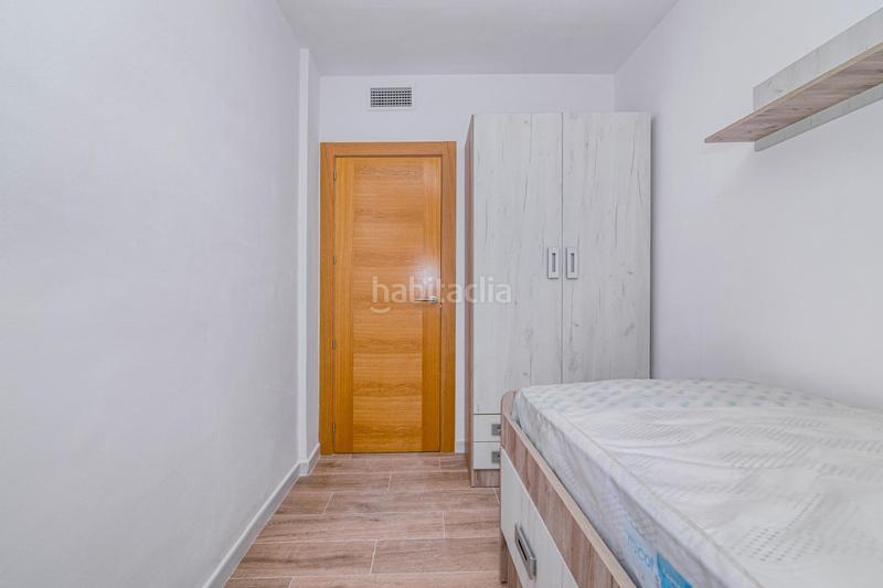 Foto 25b65dd0-6a76-415d-9781-b7410db101ff. Piso en calle higueras 19 oportunidad en la zubia en Zubia (La)