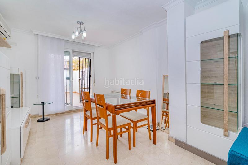 Foto 1653c3a3-d751-42ed-98e5-c90ffc33ca37. Casa adosada bonita adosada en esquina en la zubia en Zubia (La)