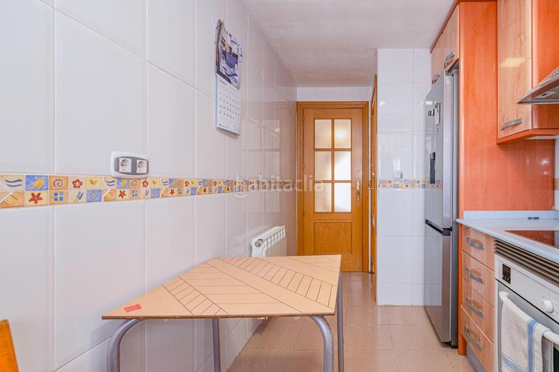 Foto 24b11710-3f03-4540-a846-01cbc1493ec2. Casa adosada bonita adosada en esquina en la zubia en Zubia (La)