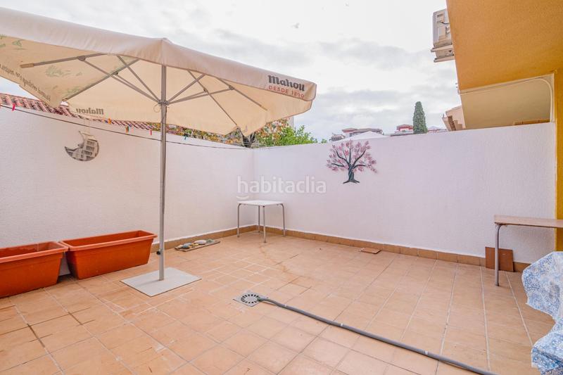 Foto 97f87cf6-ac0d-4656-9842-f65c2b875737. Casa adosada bonita adosada en esquina en la zubia en Zubia (La)