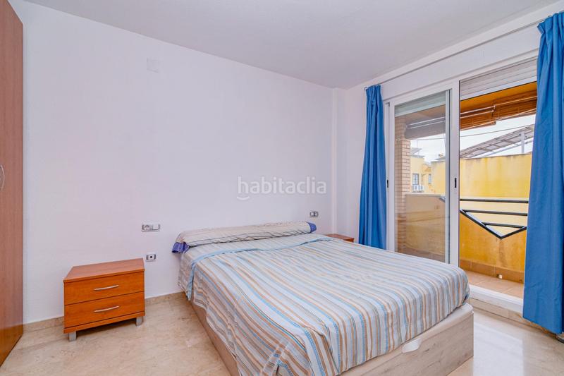 Foto b4921da8-e0a5-431d-8851-3af81f6410ab. Casa adosada bonita adosada en esquina en la zubia en Zubia (La)