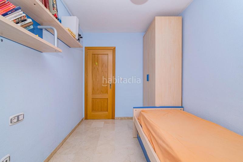 Foto ef513790-4d57-456a-8dff-bf477ae004e0. Casa adosada bonita adosada en esquina en la zubia en Zubia (La)