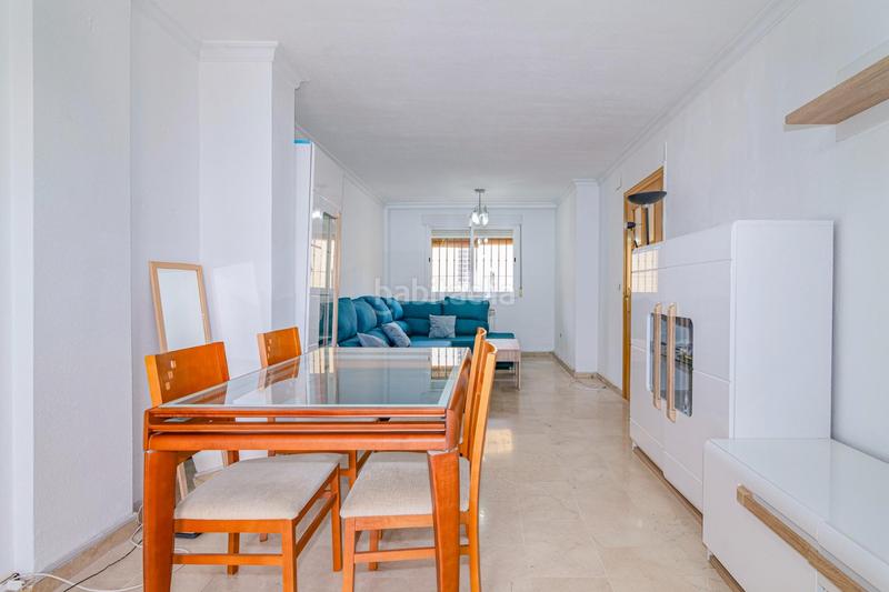 Foto f870e165-973b-4154-9e07-a0a97289c30b. Casa adosada bonita adosada en esquina en la zubia en Zubia (La)