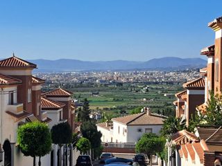 Lloguer Pis a La Zubia Ciudad. Bonito piso amueblado en la zubia