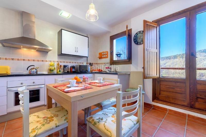 Foto 1c6afa9a-8de2-47cf-a402-df1a51f35f9e. Rent penthouse with heating in Capileira