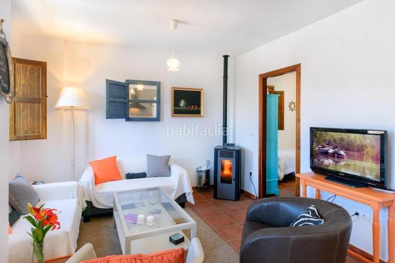 Foto 8ca028d3-02d1-4307-b01b-a17af51e4dab. Rent penthouse with heating in Capileira