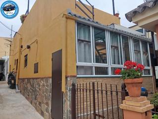Maison à El Pino-Bajo de Guía. Casa independiente a minutos de la calle barrameda