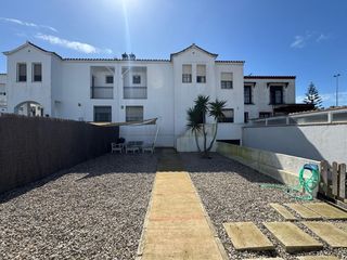 Chalet in La Jara. Estupendo chalet adosado en la maravillosa urbanización de los c