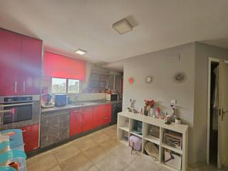 Pis a Ctra Jerez-Ctra del Puerto. Piso de 2 habitaciones en la zona del barrio alto