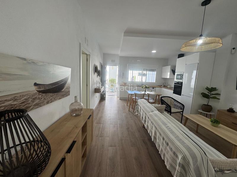 Foto bf614a40-85bb-4426-9f1c-1a8c07ef4768. Casa magnifica casa en planta baja con piscina privada junto a la zona de bajo de guía en Sanlúcar de Barrameda