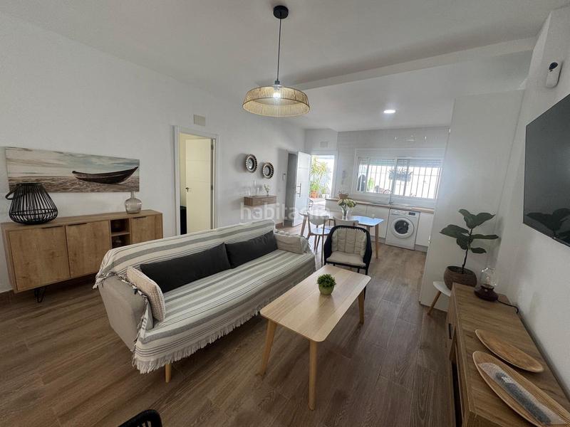 Foto d9020e86-ae44-4506-9a5a-538ea1265aef. Casa magnifica casa en planta baja con piscina privada junto a la zona de bajo de guía en Sanlúcar de Barrameda