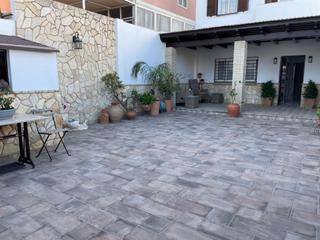 Zweistöckige Wohnung in Ctra Jerez-Ctra del Puerto. Estupendo duplex en la zona de la atalaya