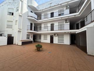 Pis en Ayuntamiento-Barrio Alto. Acogedor piso con patio en el barrio alto  de sanlcar