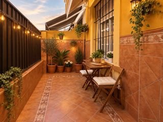 Maison jumelée à Las Palmeras-Dehesilla. Estupendo unifamiliar en la urbanización de jardines del botánic