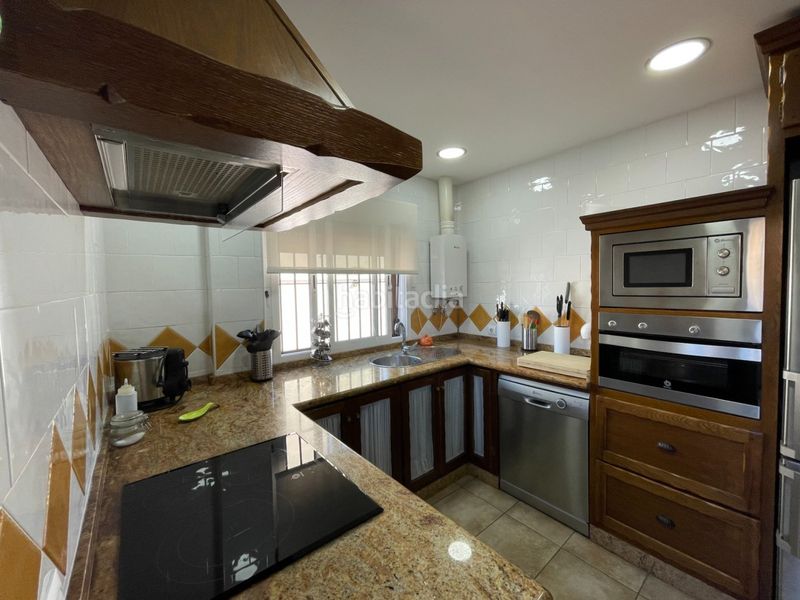 Foto aacb023a-789b-479f-974e-7a879bfc69e1. Casa adossada a Bonanza-Avda de Huelva-Barrio Andalucia Sanlúcar de Barrameda