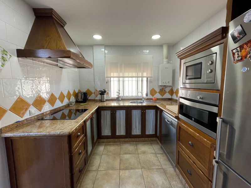 Foto b9ff3039-3e19-4e82-926a-a71b1175755a. Casa adossada a Bonanza-Avda de Huelva-Barrio Andalucia Sanlúcar de Barrameda