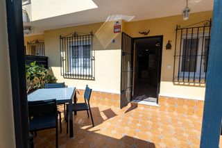 Reihenhaus in Playa de la Regla. Adosado  reformado a solo 200 metros de la playa de regla!!!