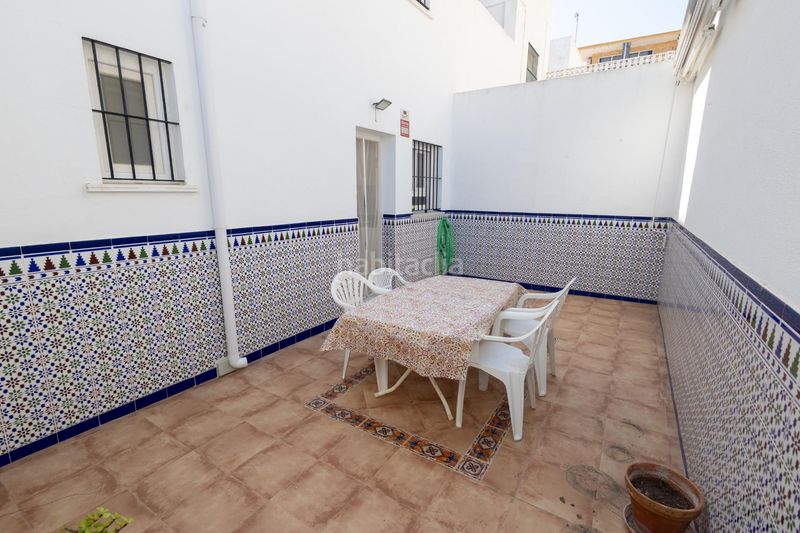 Foto db38840a-c6fd-4ecc-ae6d-92b2cd0b769c. Casa adossada a Playa de la Regla Chipiona