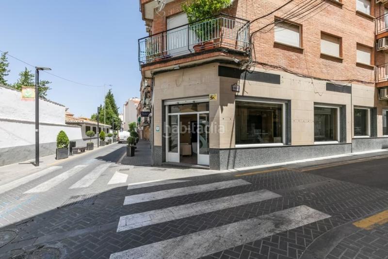 Foto fdce187a-6610-41f5-bd45-cd90563cf8f6. Locale commerciale in Maracena